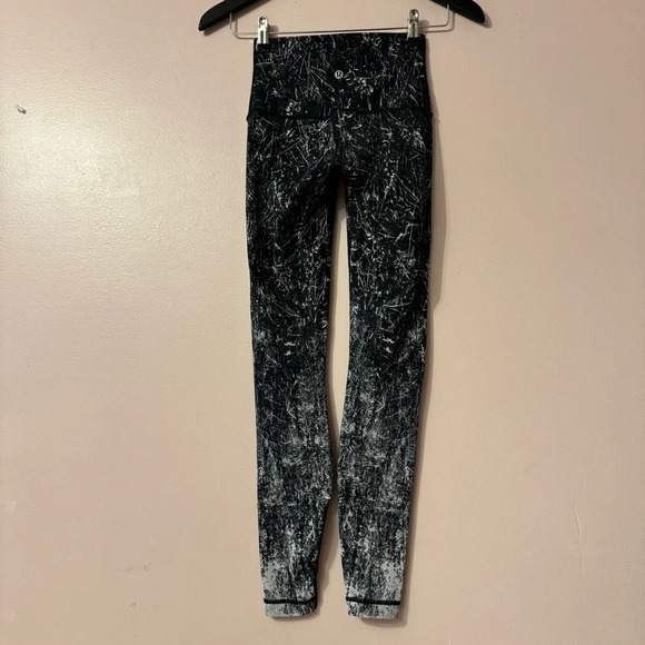 Lululemon Wunder Under Hi-Rise Tight Alouette Alpine White Black  Size 4 - Picture 8 of 10